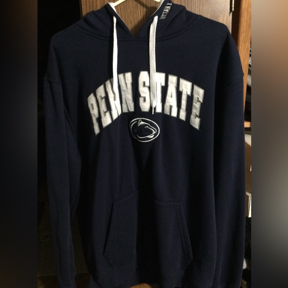 Penn State Men’s Colosseum Navy Pullover Hoodie XL